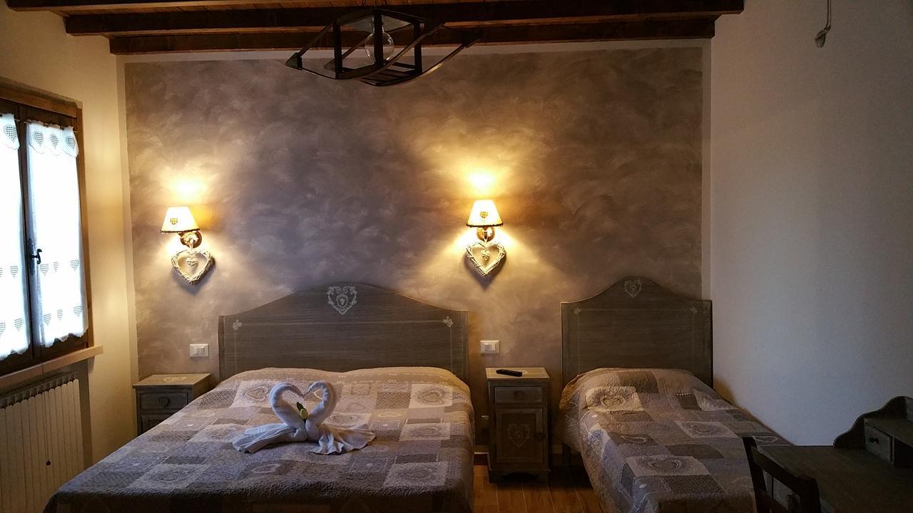 Bed and Breakfast La Casa Delle Rondini Roncoferraro Exterior foto